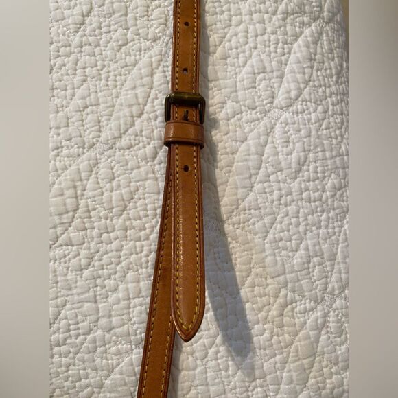 Auth LOUIS VUITTON Mono
Canvas Trocadero camera Crossbody. A rating MSRP $2700 - Picture 9 of 16